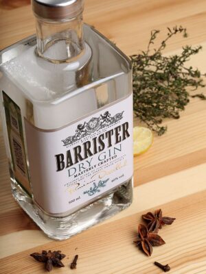 fc0a97a50b8eab43d6c3d0d81f115d41 Barrister Dry Gin